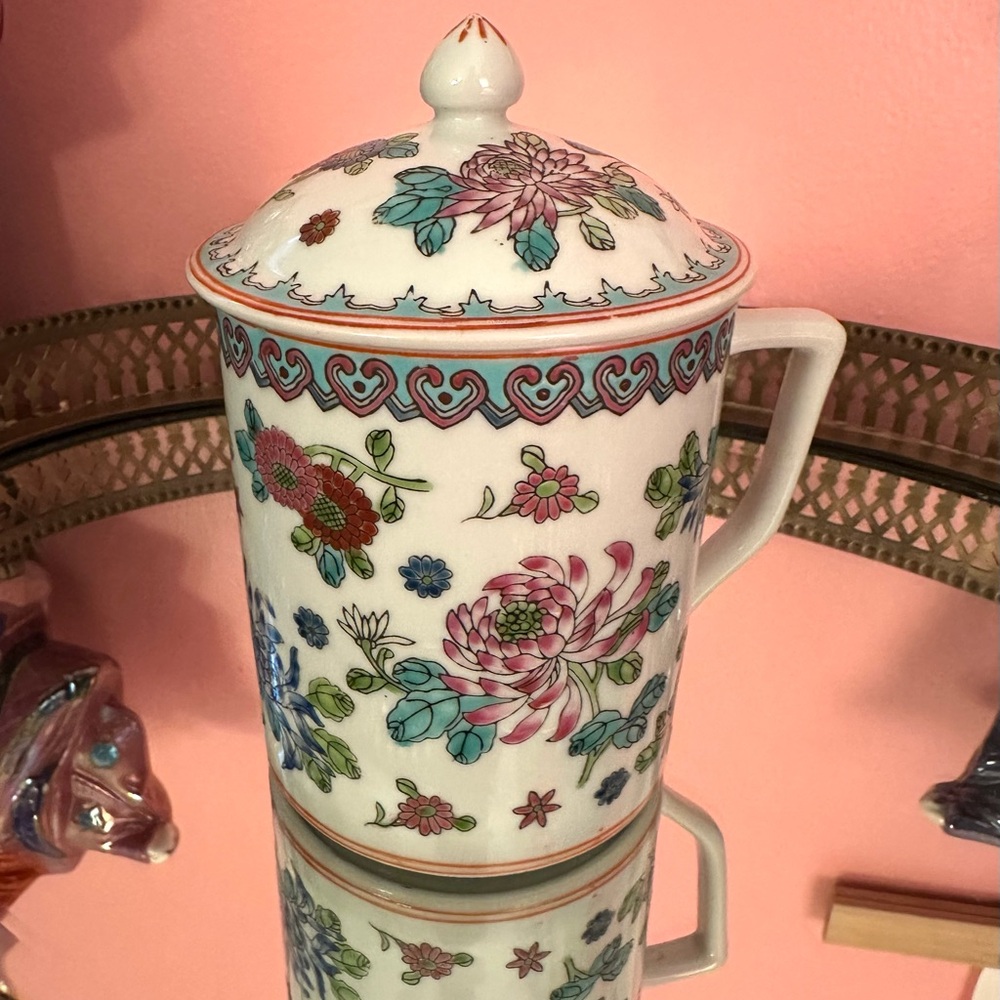 Lovely Vintage Rose Famille Bone China Porcelain Lidded Steeping Tea Cup